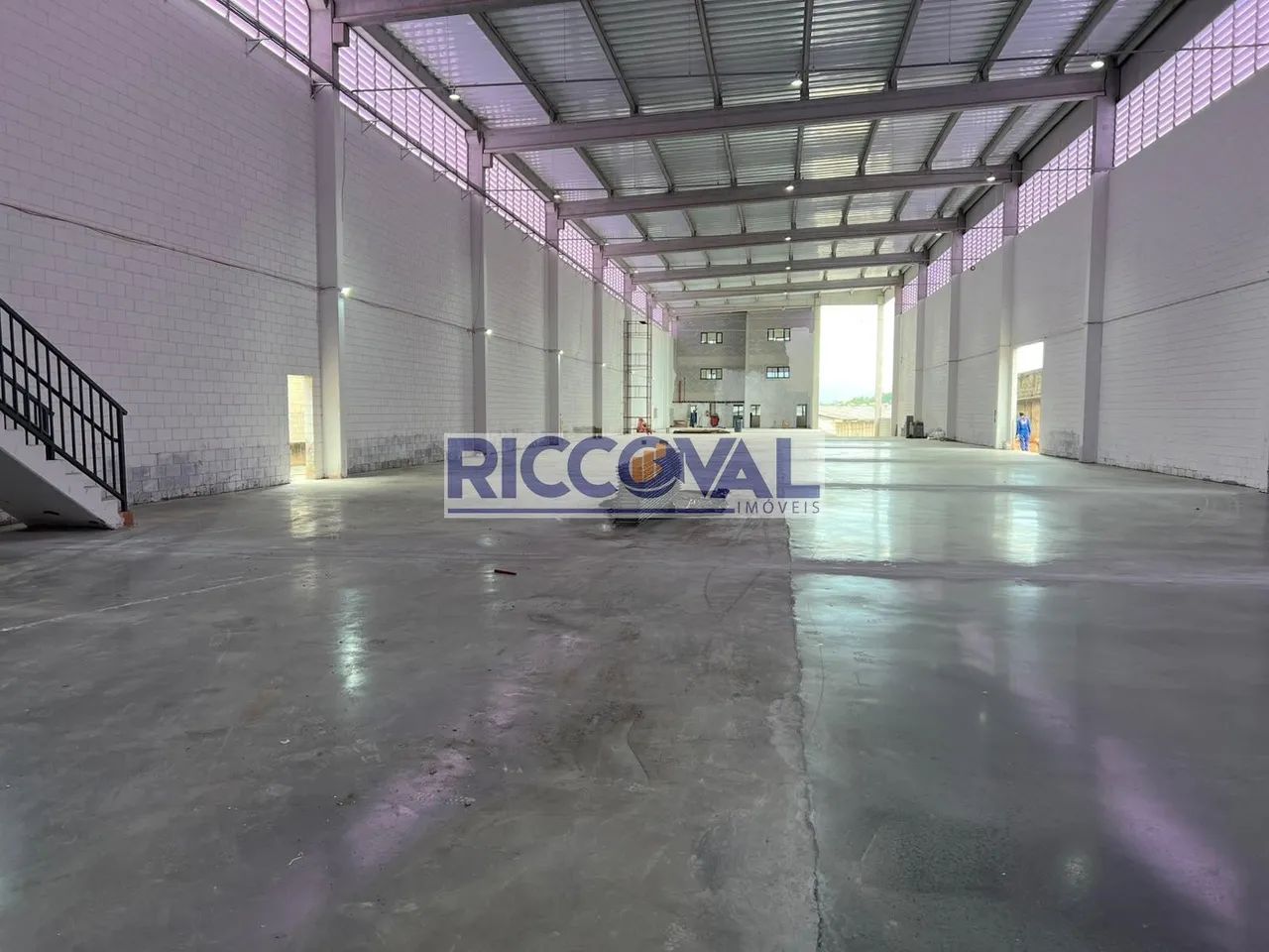 Galpão no Centro Industrial de Arujá para Locação - Foto 4