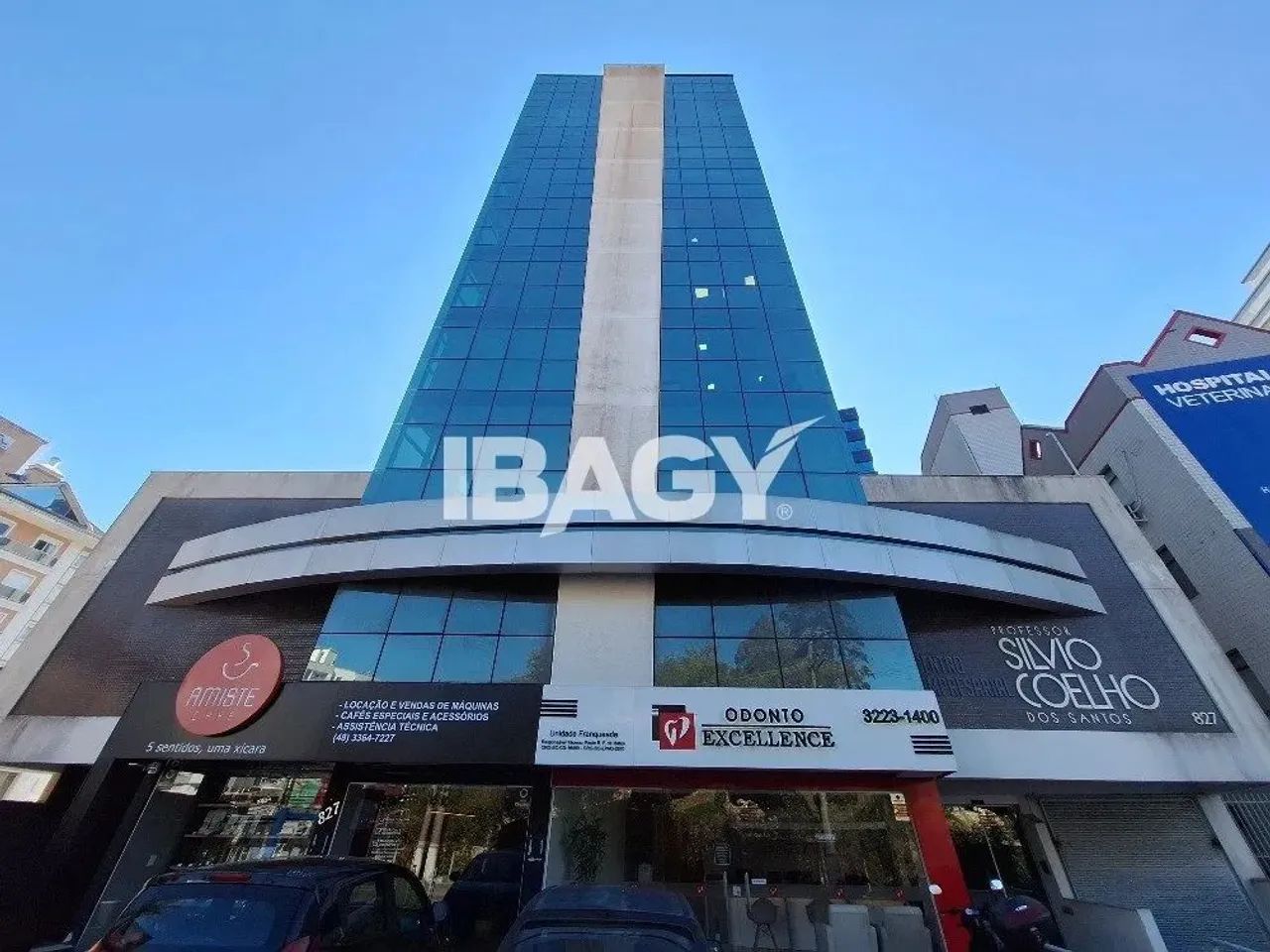 Oportunidade! Salas/Conjuntos em Agronômica - Florianópolis