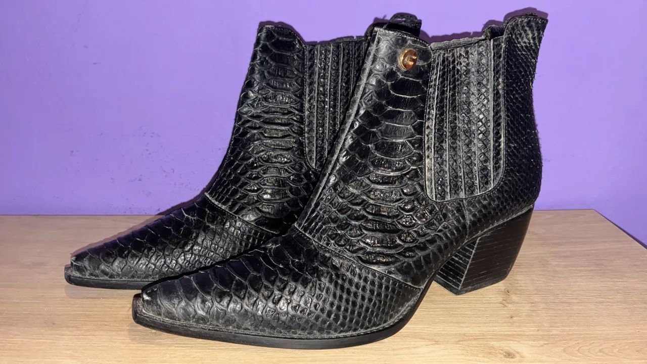 Bota Carmim - tamanho 38