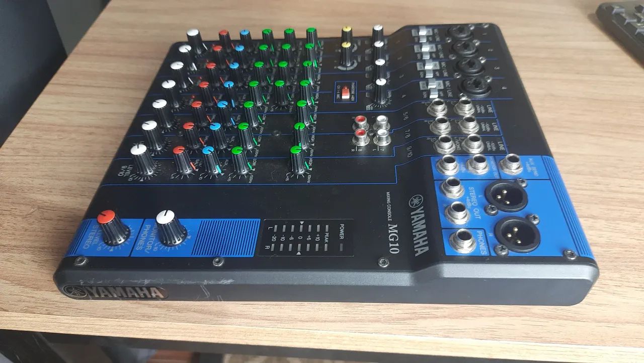 Mesa de som Yamaha MG10  - Foto 4