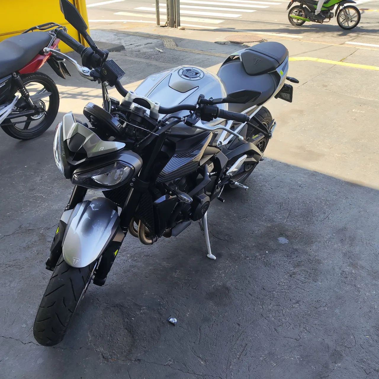 Triumph 765r  - Foto 4