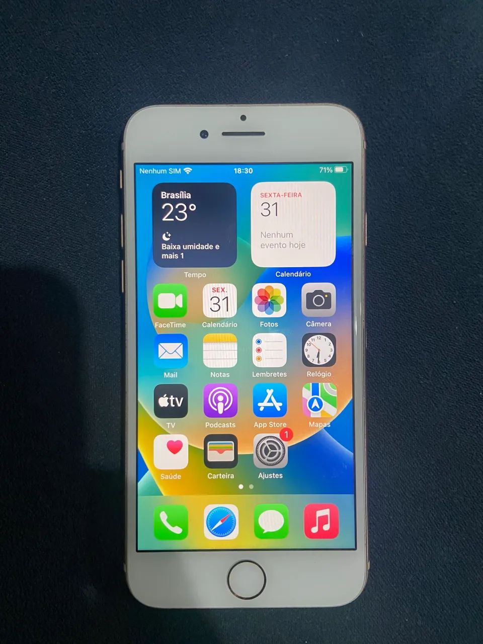 iPhone 8 