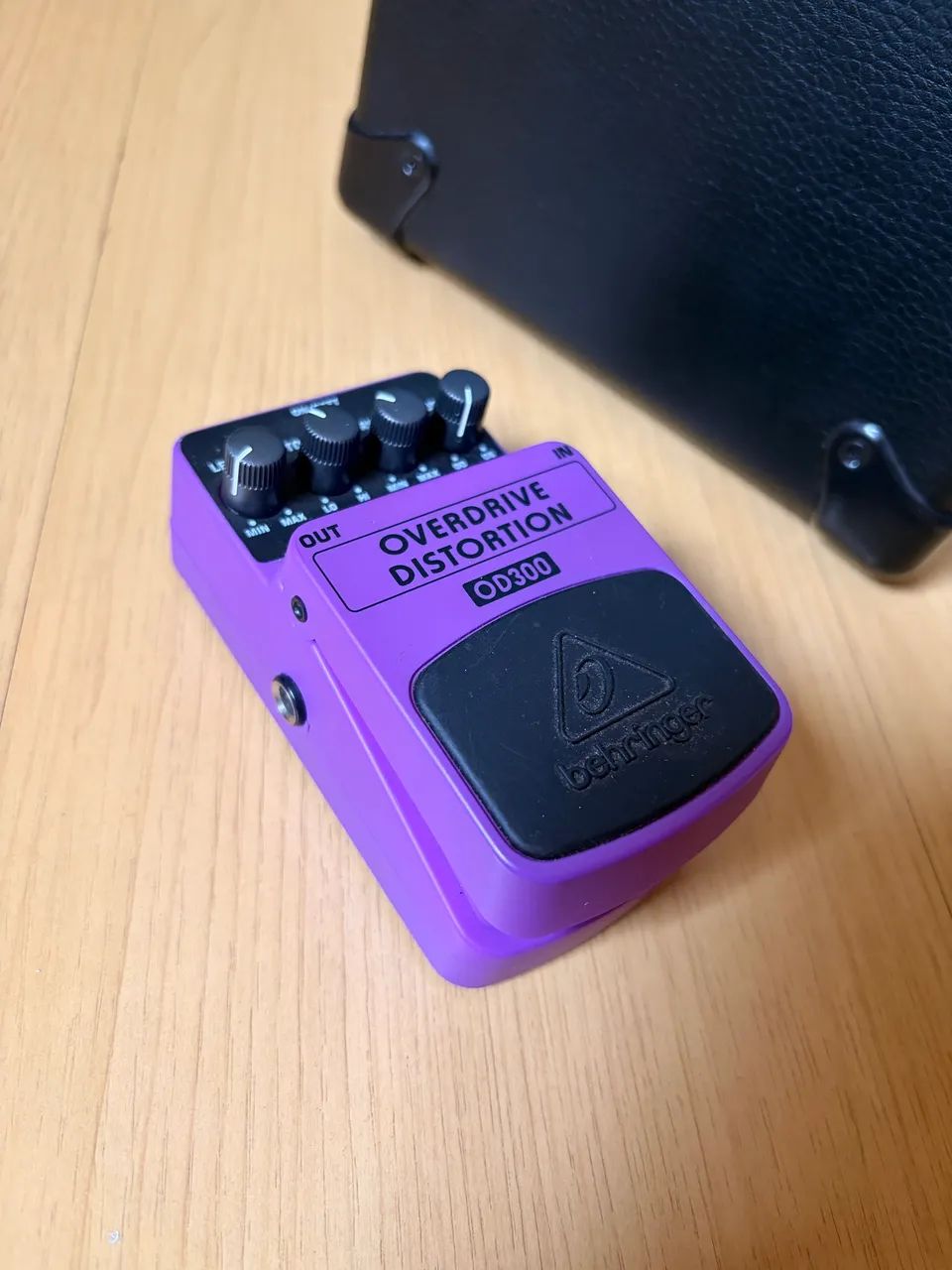Pedal Behringer Overdrive Distortion OD300  - Foto 4
