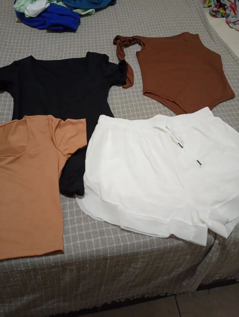 Vendo roupa nova 