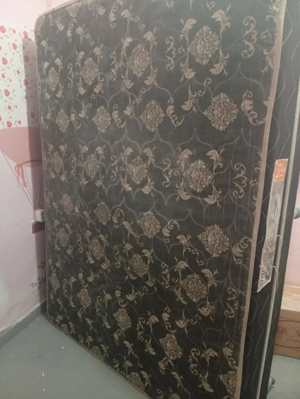 Cama com alvaria de um buraco  - Foto 4