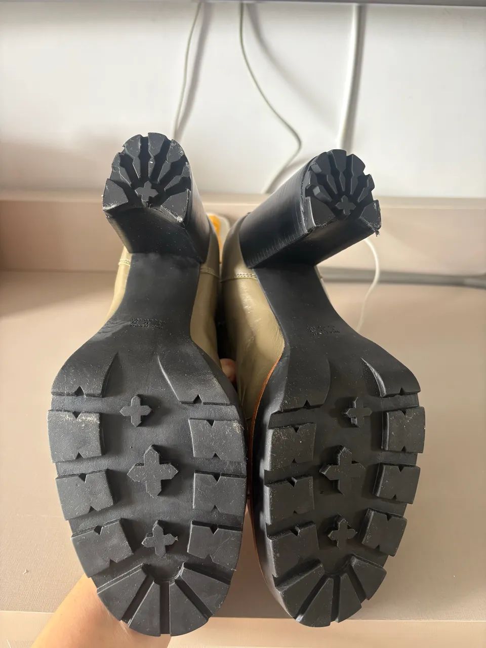 Bota couro Carrano nova  - Foto 5