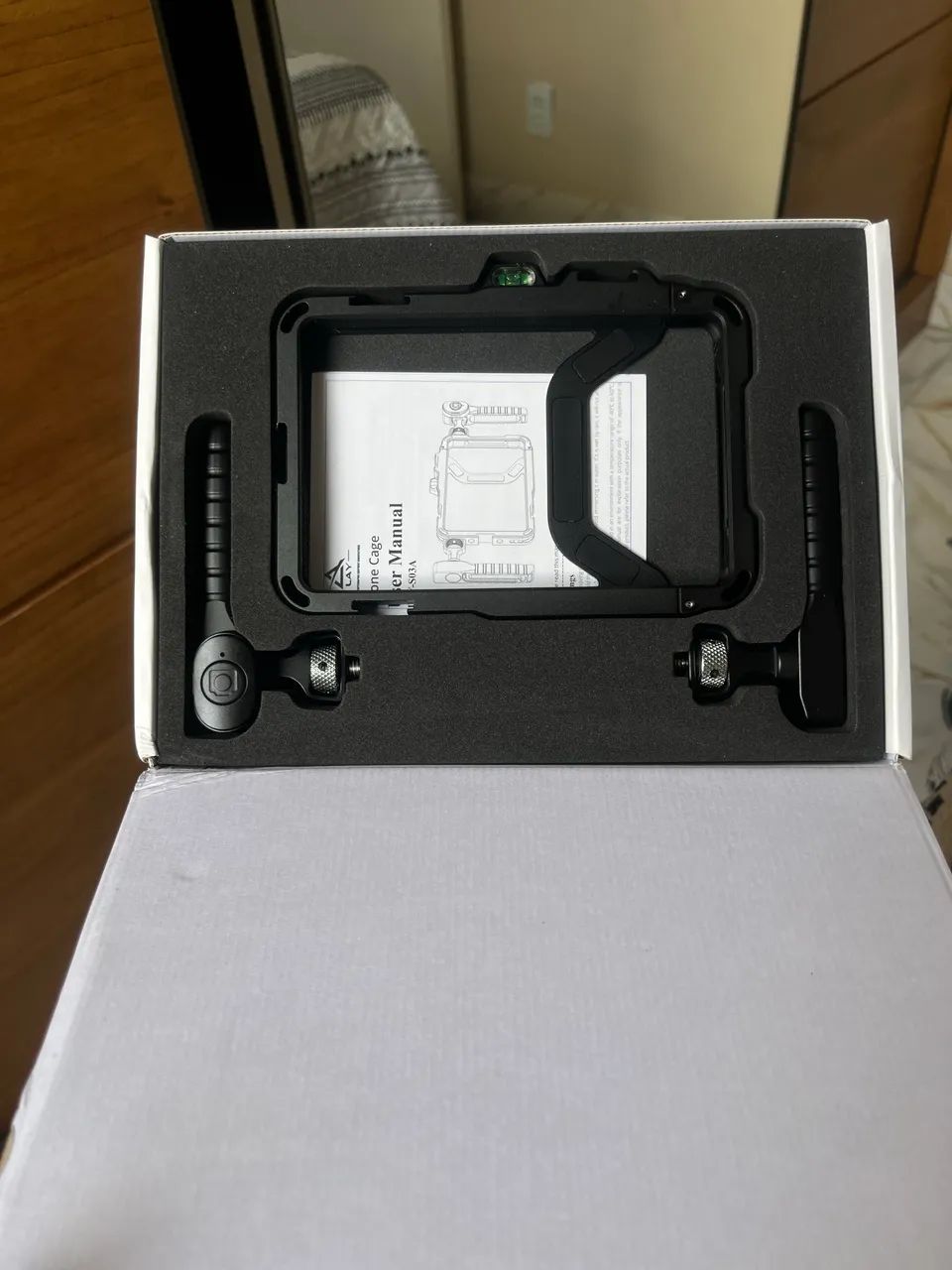 Estabilizador Cage Gaiola Celular + LED - Foto 3