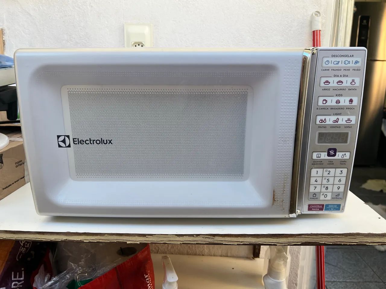 Micro-ondas Electrolux 34 Litros Branco 127V