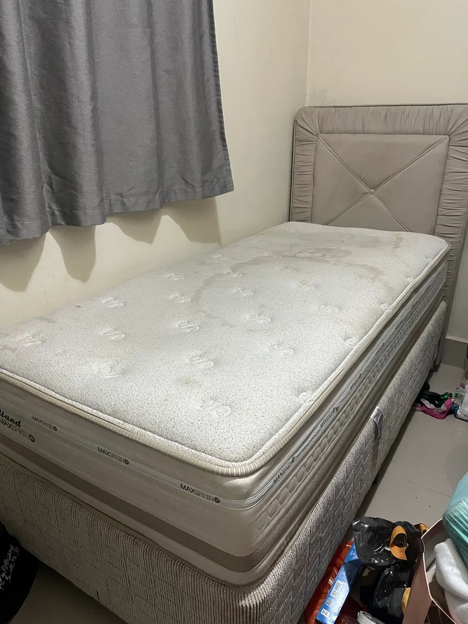 CAMA DE SOLTEIRO COM BOX E CABECEIRA