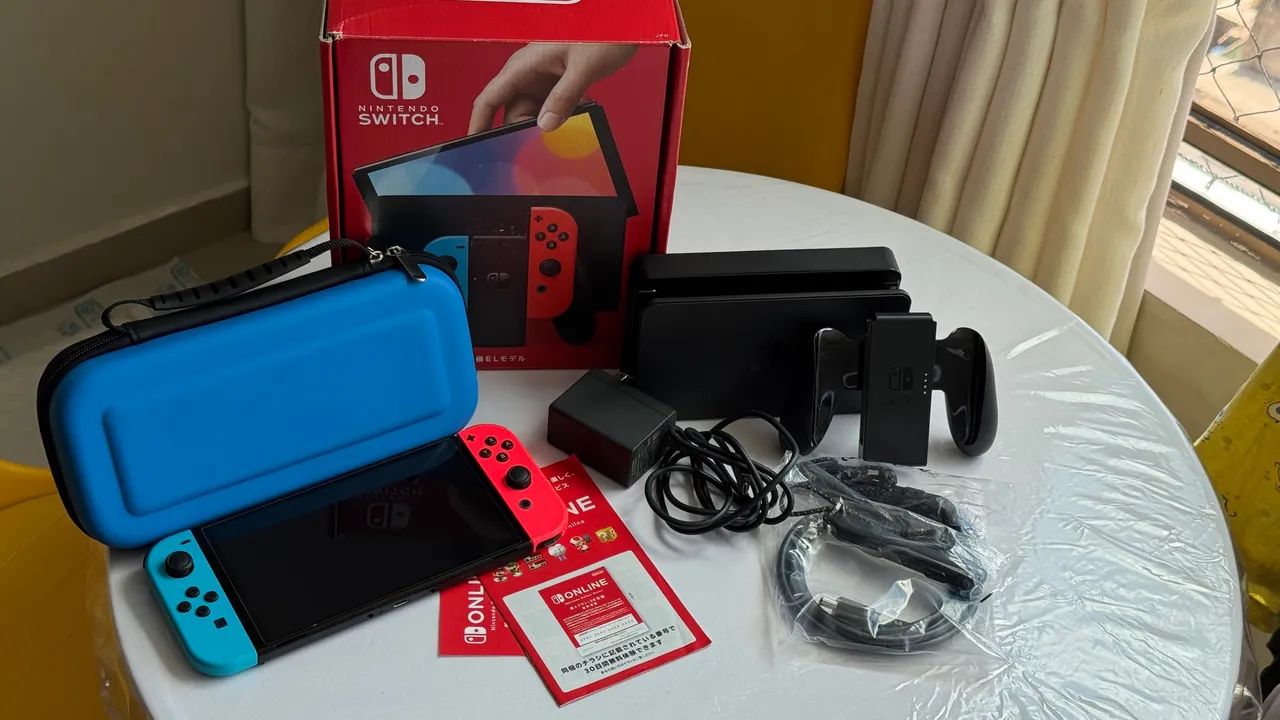 Nintendo Switch OLED 64GB