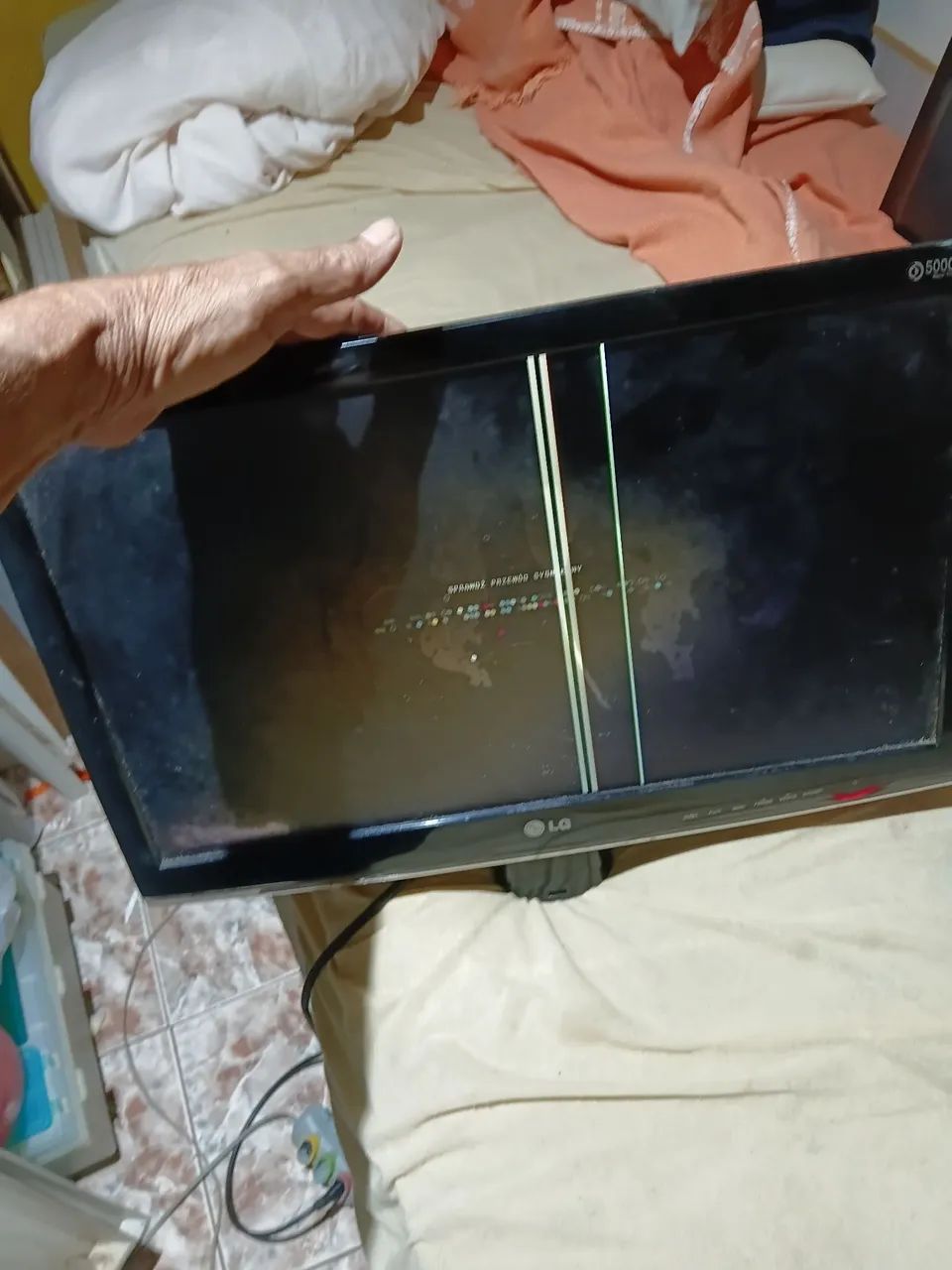 Vende-se esse monitor 22 polegadas ficou vom essas listas - Foto 2