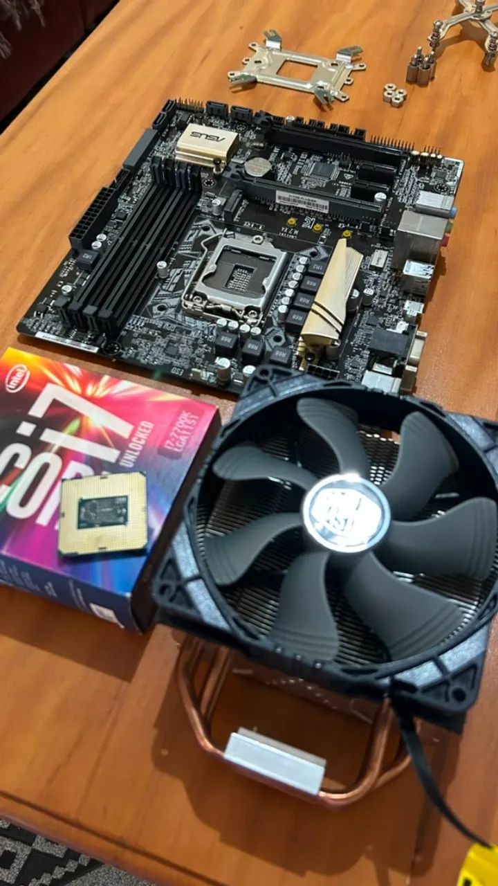 Kit Intel i7-7700K + ASUS Z170M-PLUS/BR + Cooler Hyper 212X