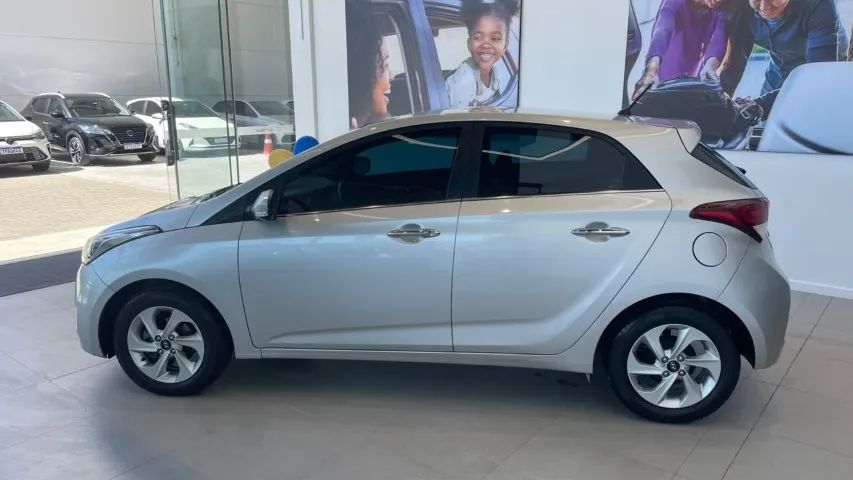 Hyundai HB20 Premium 1.6 Flex 16V Aut. 2017 - Foto 3