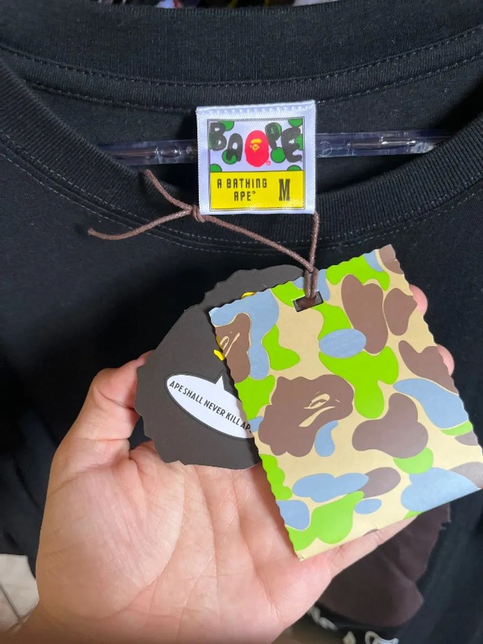 Camiseta da A Bathing Ape (BAPE) importada - Foto 3