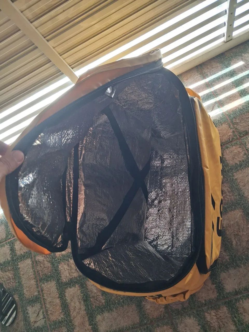 Bag 99420252619595458562