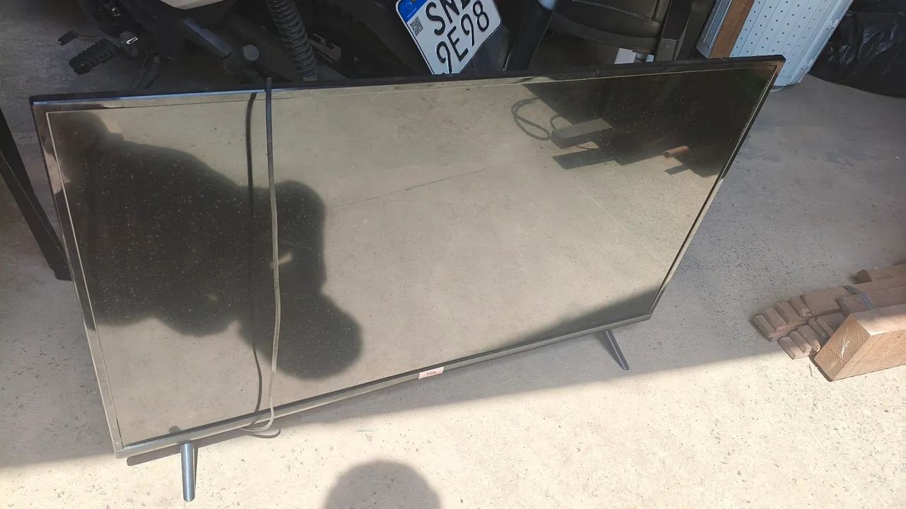 Tv com Problema na Tela só  - Foto 4