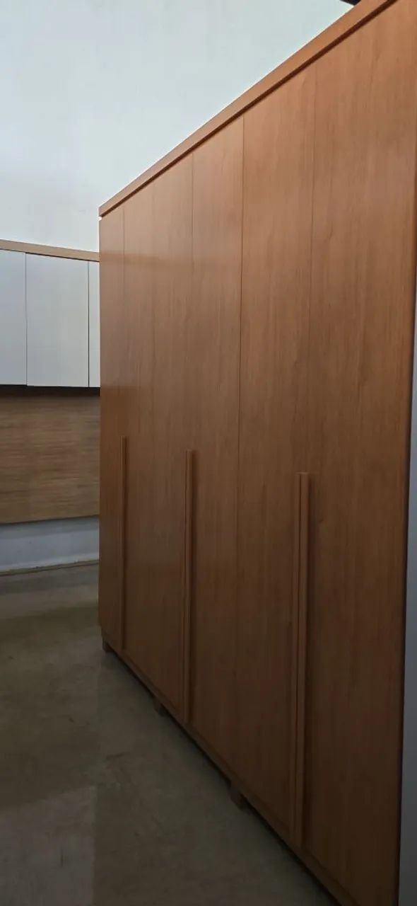 Guarda Roupa casal grande 