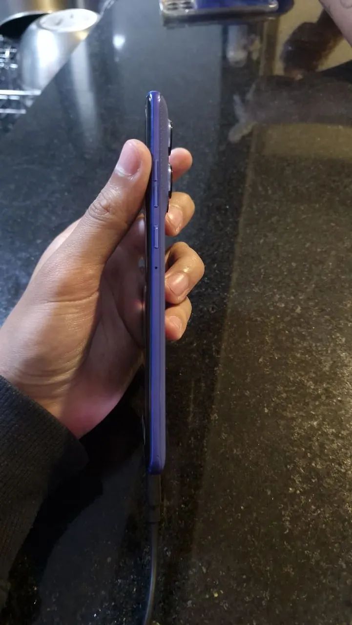 Moto Edge 60 Pro - 12 RAM - 256GB - Foto 4