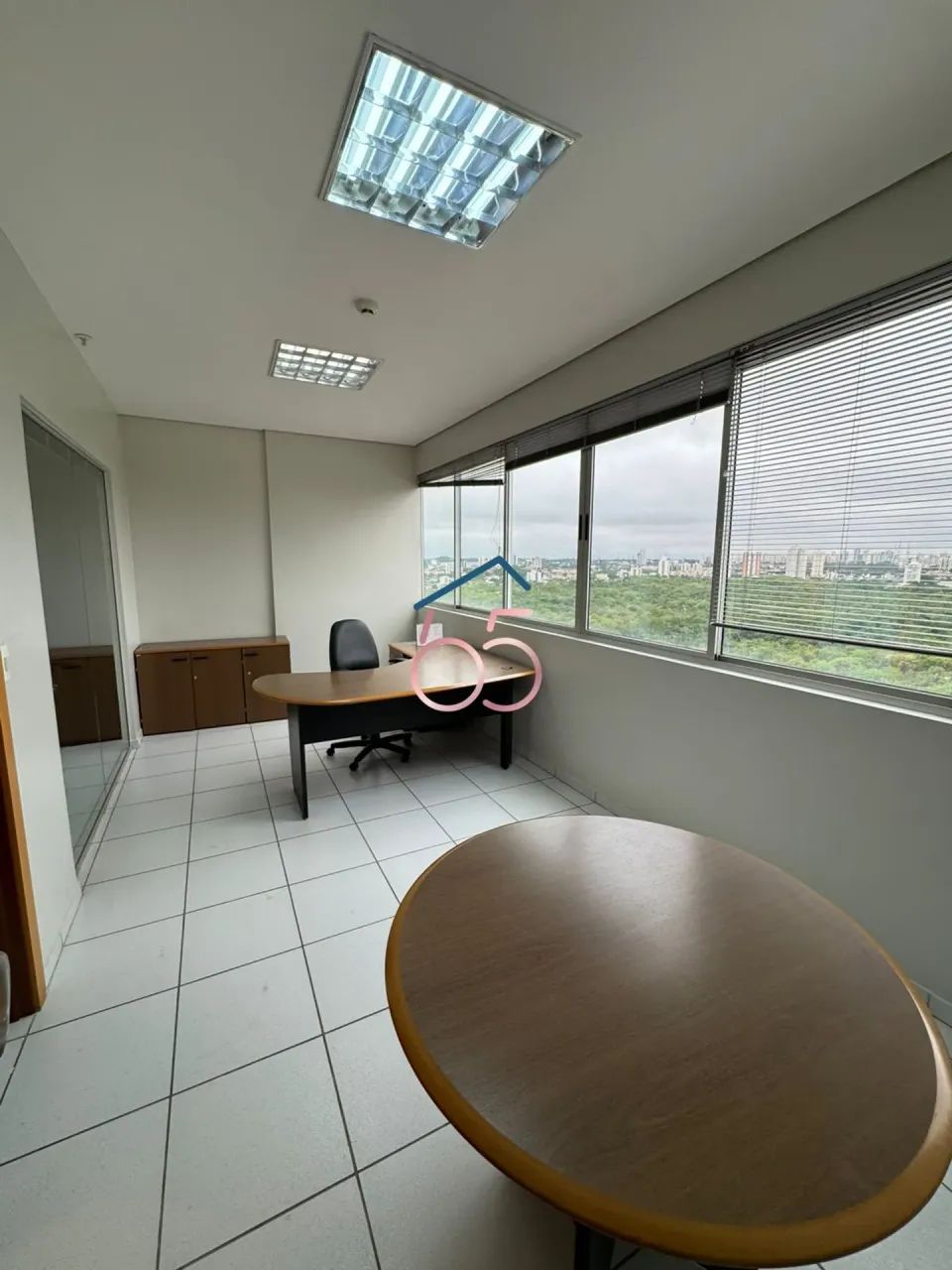 Sala Comercial para locação no Edifício Santa Rosa Tower