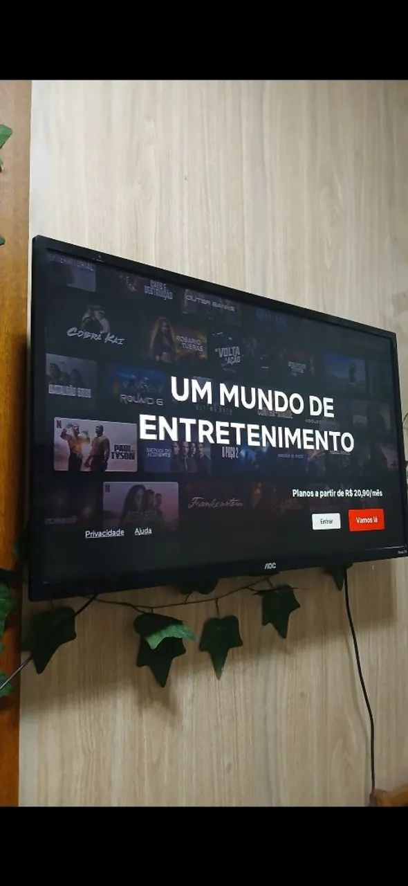 Vendo essa tv da marca AOC DE 32 POLEGADAS SMART TECNOLOGIA ROKU TV  - Foto 3