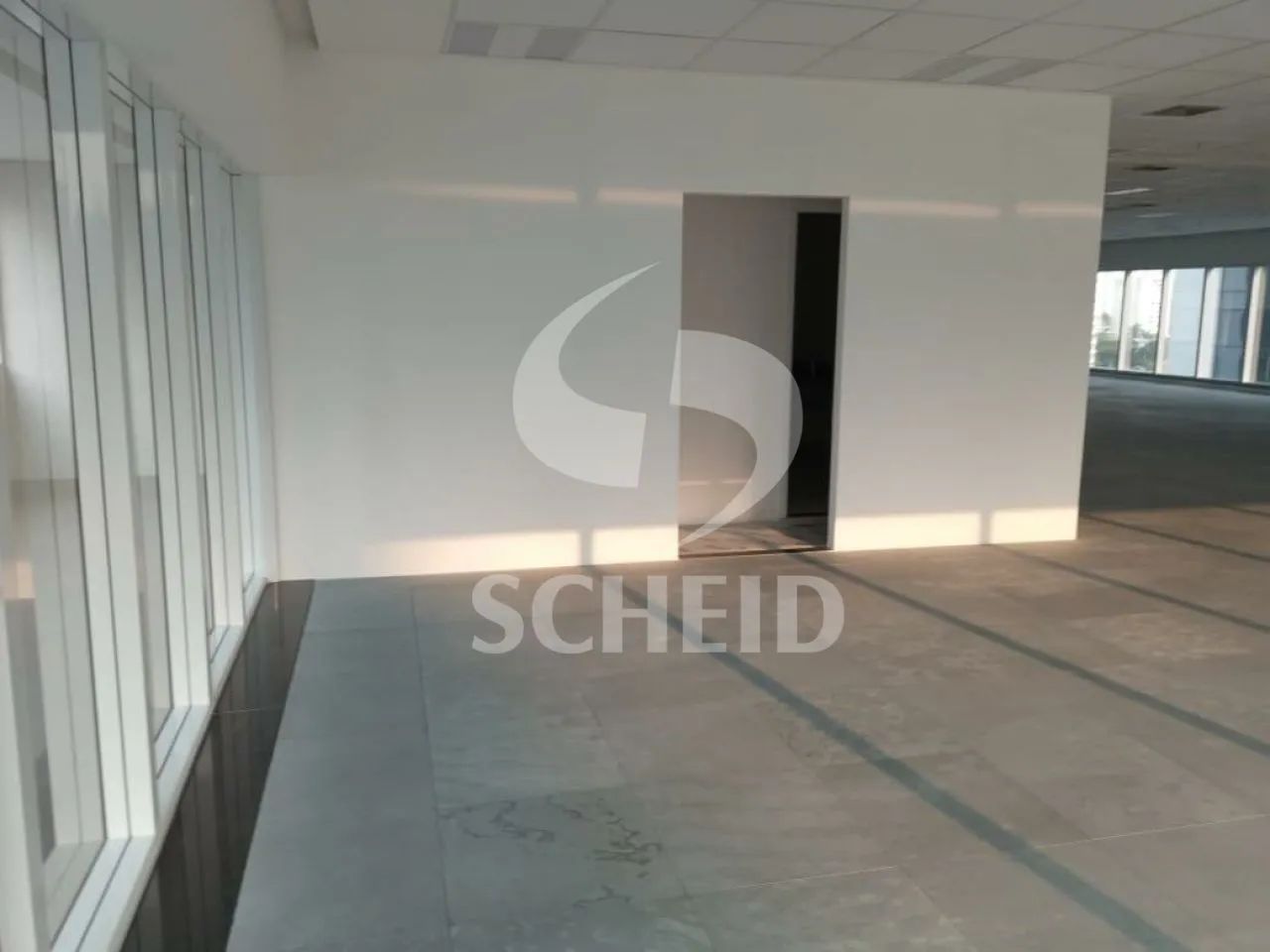 CONJUNTO COMERCIAL, 266 M², 2 SALAS, 2 BANHEIROS, COPA, AR CONDICIONADO,16 VAGAS. - Foto 8