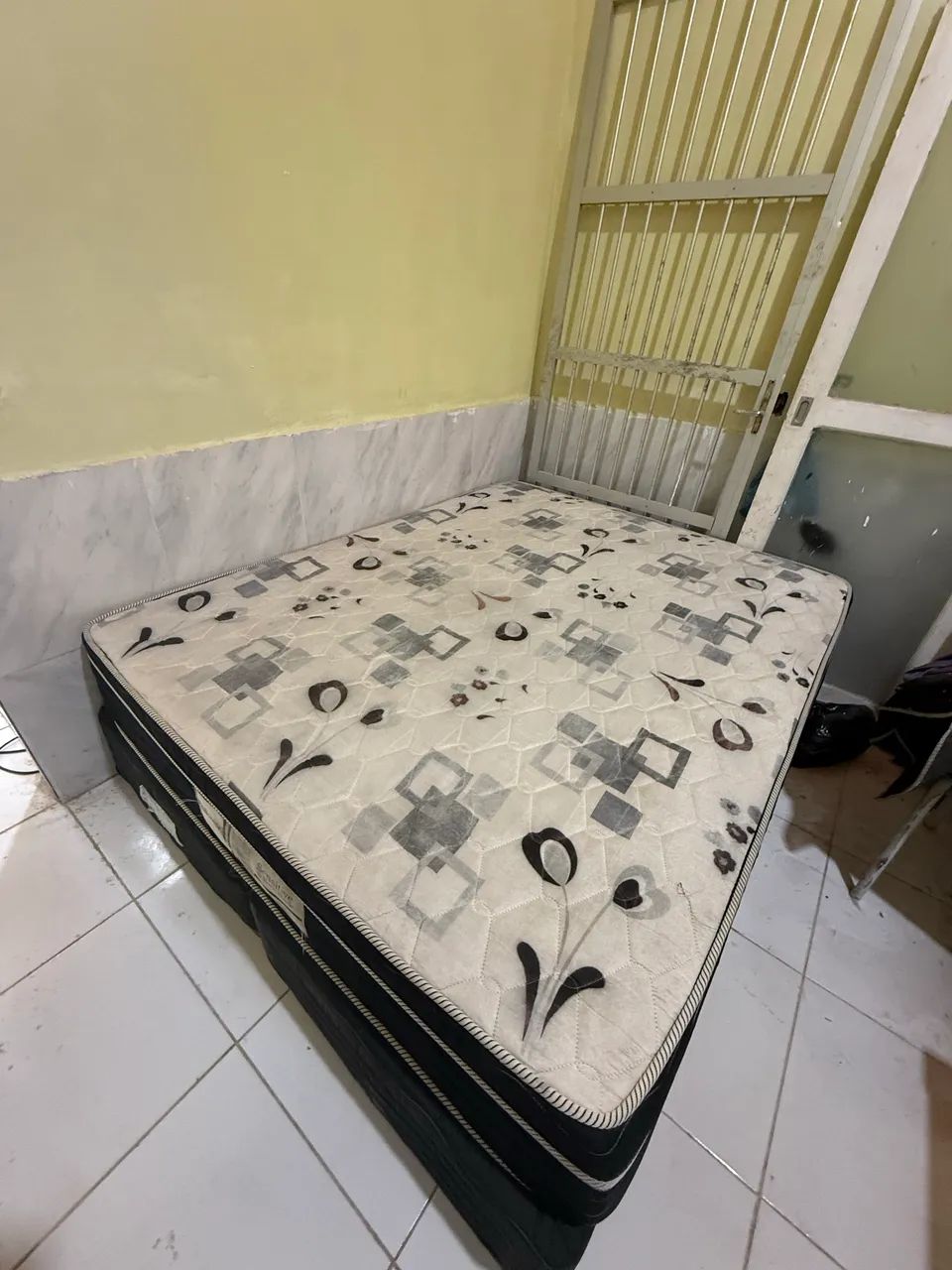 Cama queen usada !! Ler anúncio!! - Foto 5