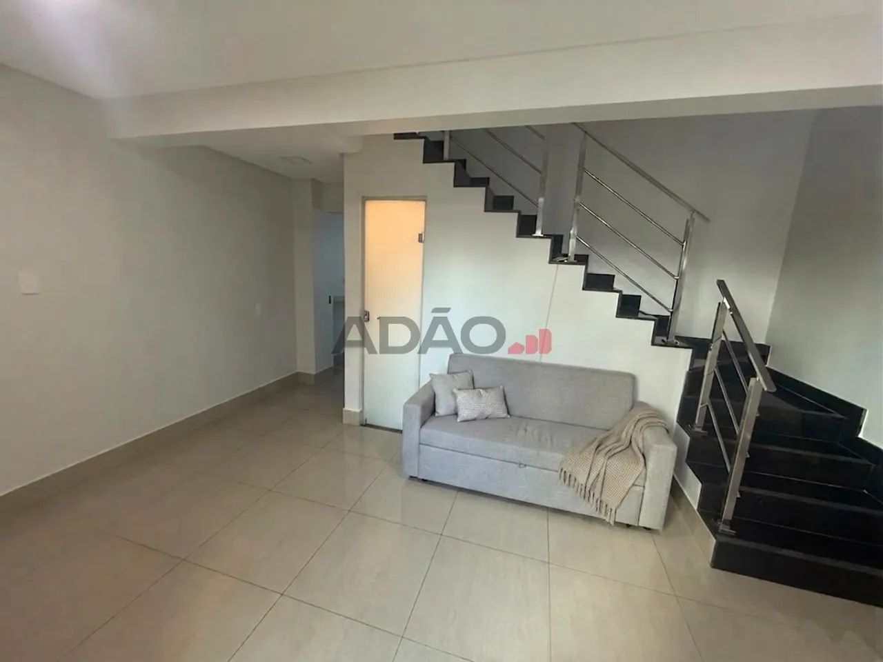 DUPLEX COM 2 SUÍTES PRÓXIMO AO SHOPPING FLAMBOYANT - Foto 2