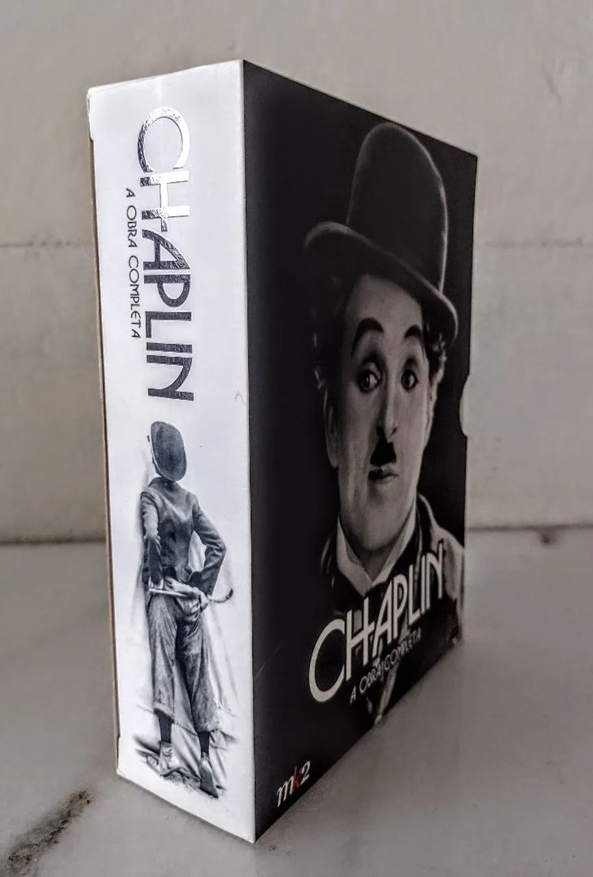 Coleção Chaplin A Obra Completa - Box 20 DVDs Versátil - Foto 3