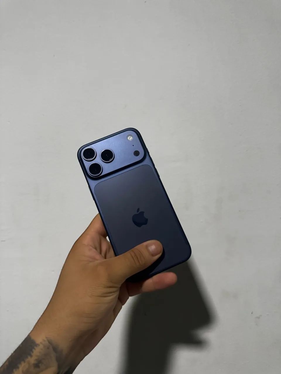 iPhone 17 pro max 256 azul  - Foto 3