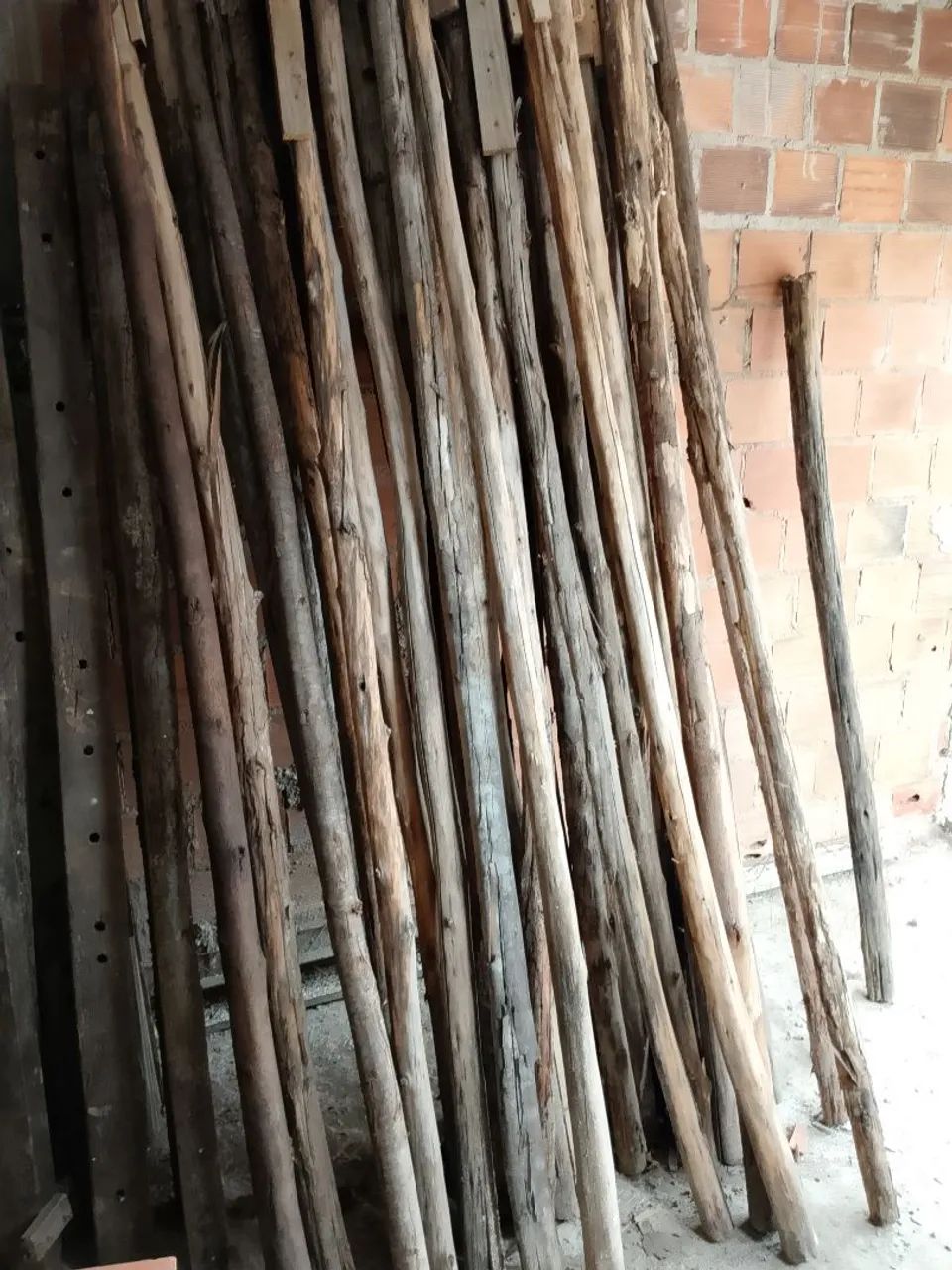 Vende-se escoras de madeira para lage  - Foto 3