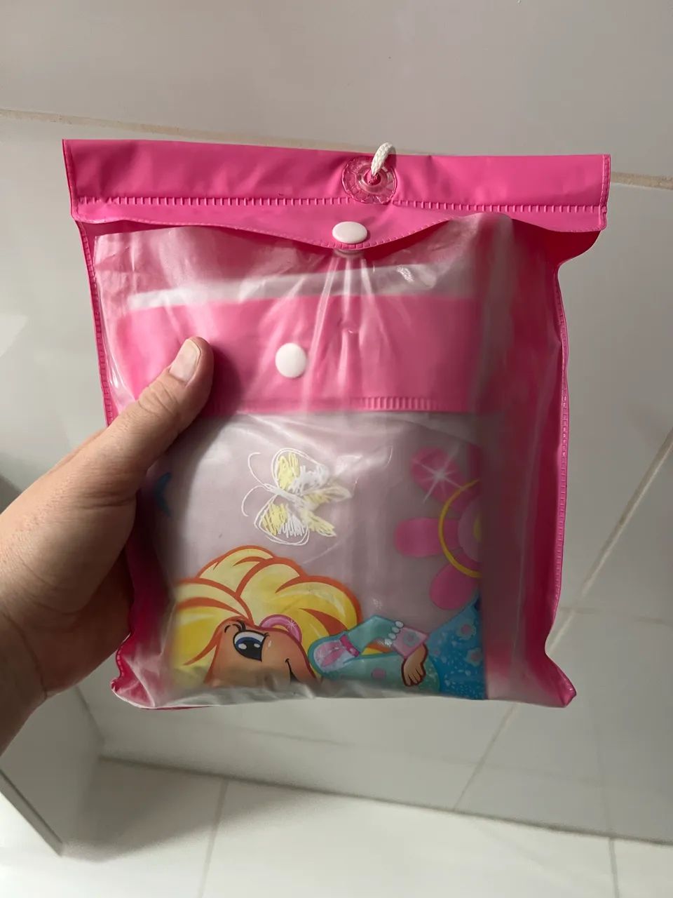 Capa de chuva infantil usada 2 vezes novinha