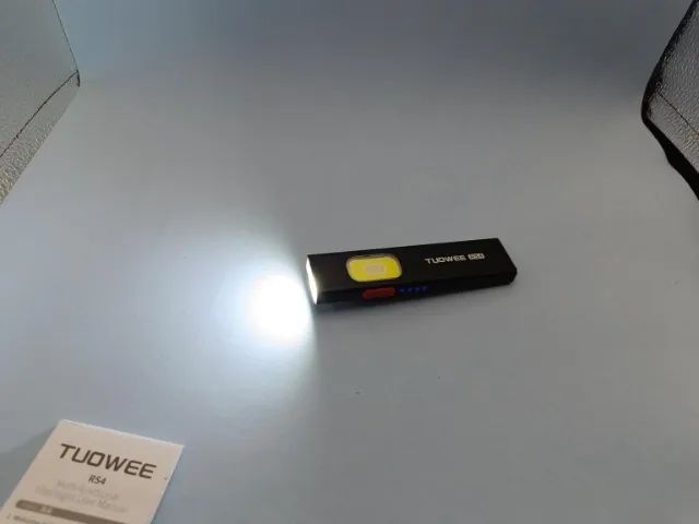 Lanterna TUOWEE RS4 EDC Recarregável USB-C Magnética - Nova - Foto 5