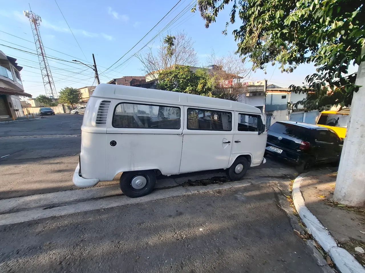 Volkswagen Kombi Kombi Standard 1.4 Mi Total Flex 8V 2011