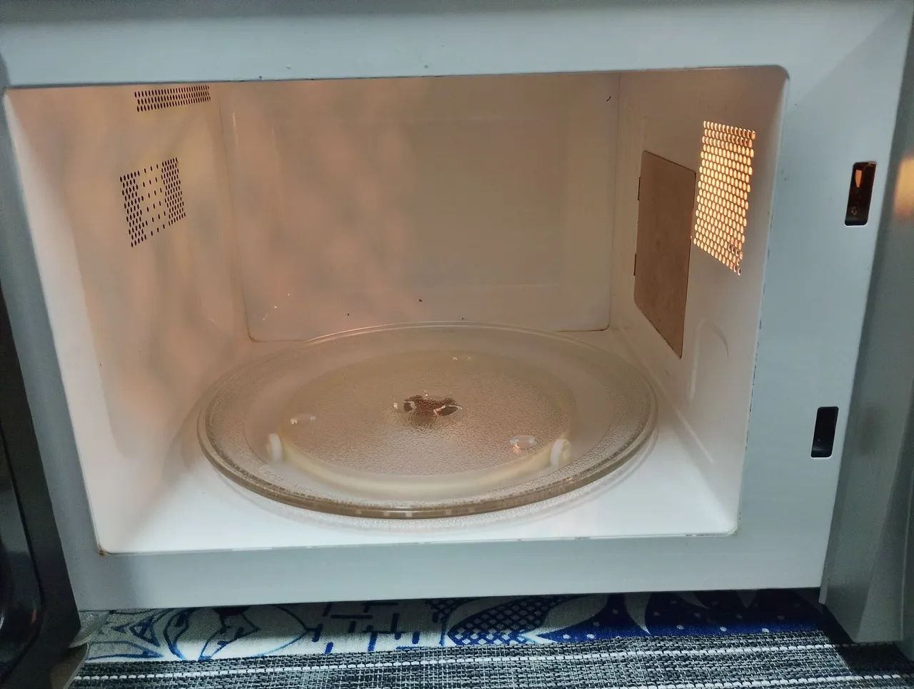 Micro-ondas Electrolux 20lts. - Foto 2