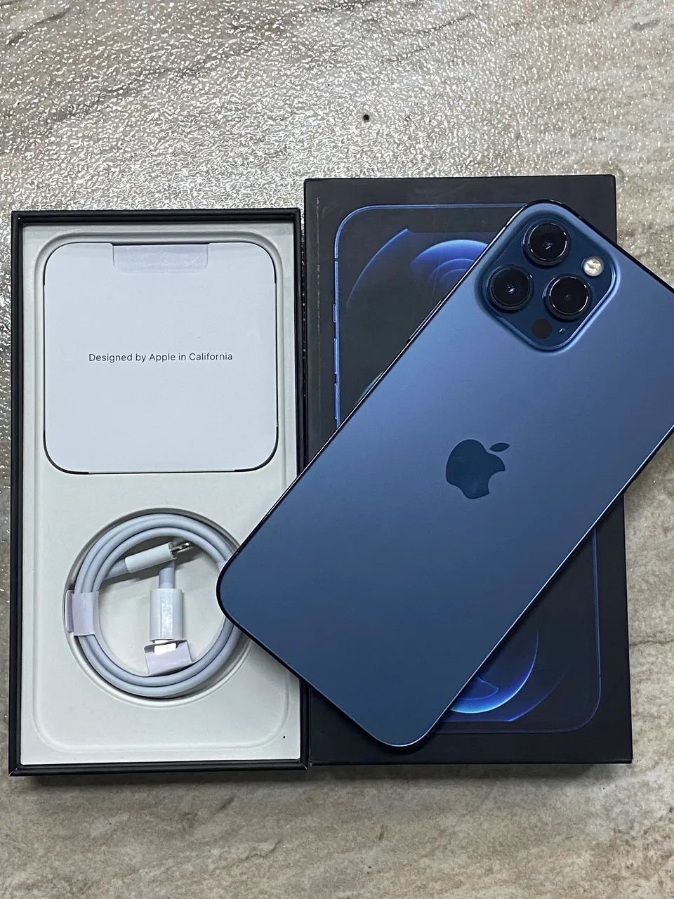 12 pro max 256 Pacific blue