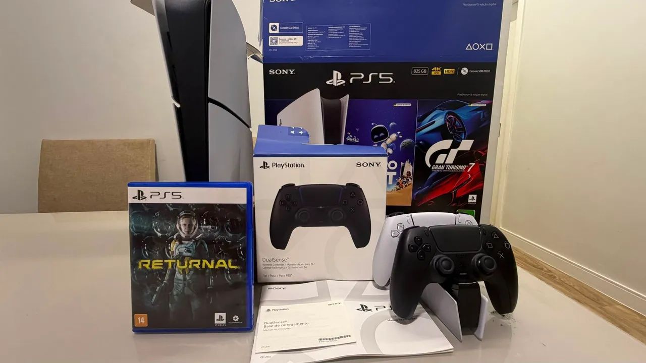 Ps5 slim com dois controles e base de carregamento  - Foto 2