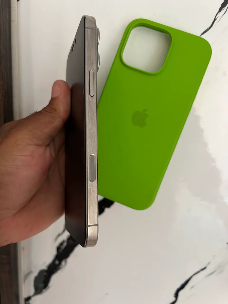 Vendo iPhone 16 pro Max  - Foto 3