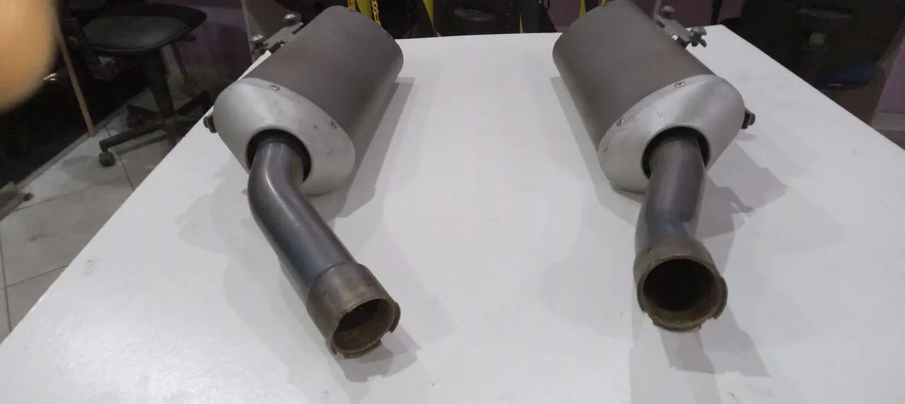 Par de Ponteira do cano da Yamaha R1 2007 2008 original  - Foto 3