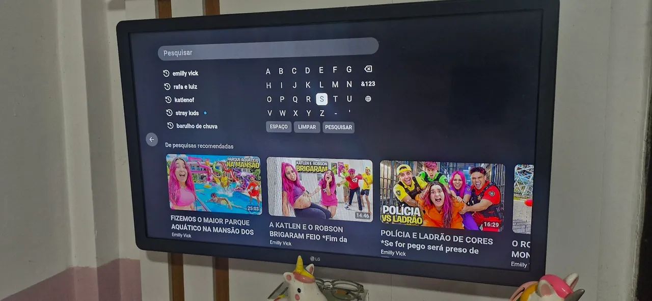 Vendo 2 Smart tvs seminovas da LG de 32 polegadas  - Foto 3