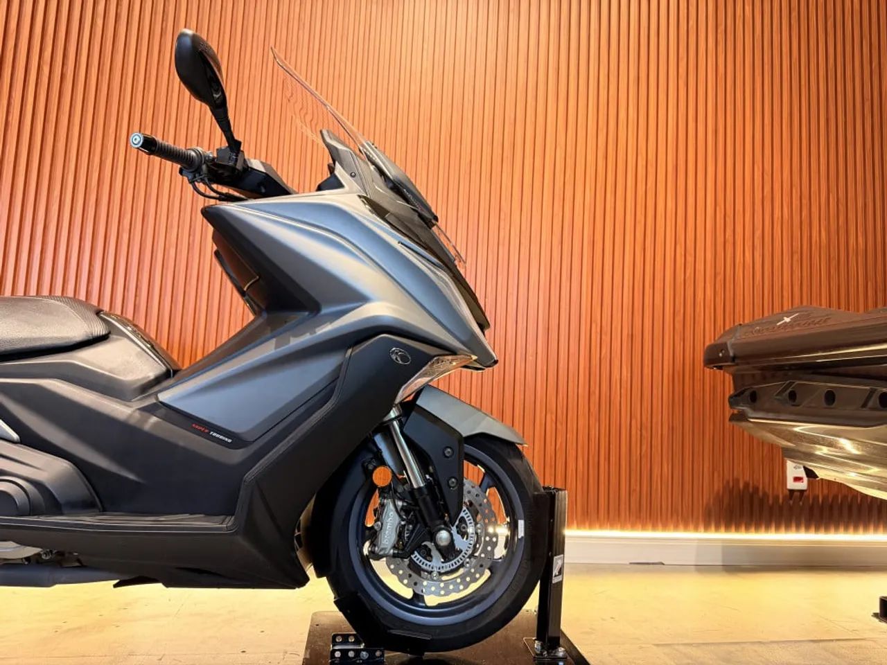 Kymco AK 550i ABS 2023 - Foto 5