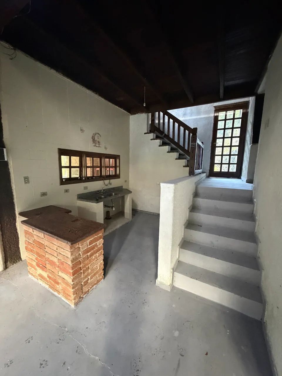 Chácara Exclusiva com Casa, Lago, Piscinas e Nascente - 10.000 m² - Foto 2