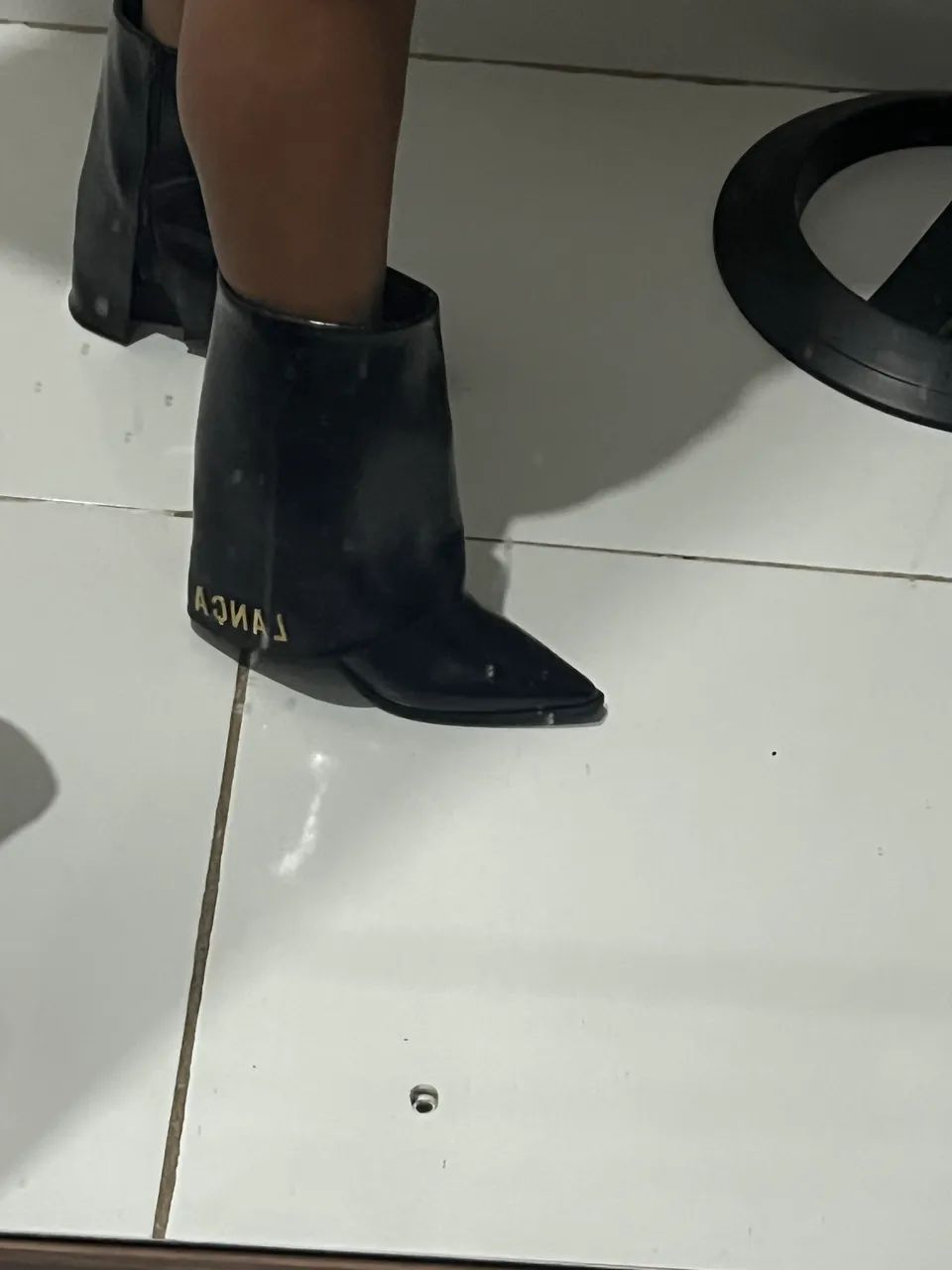 Bota lança perfume  - Foto 2