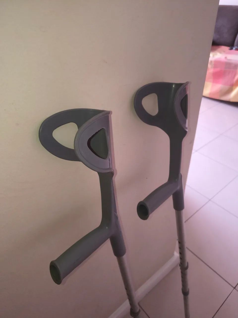 Par de Muletas _ Aluminio