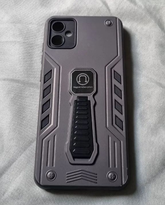 Capinha Samsung A05 ?<br>Modelo militar com suporte e ímã ?