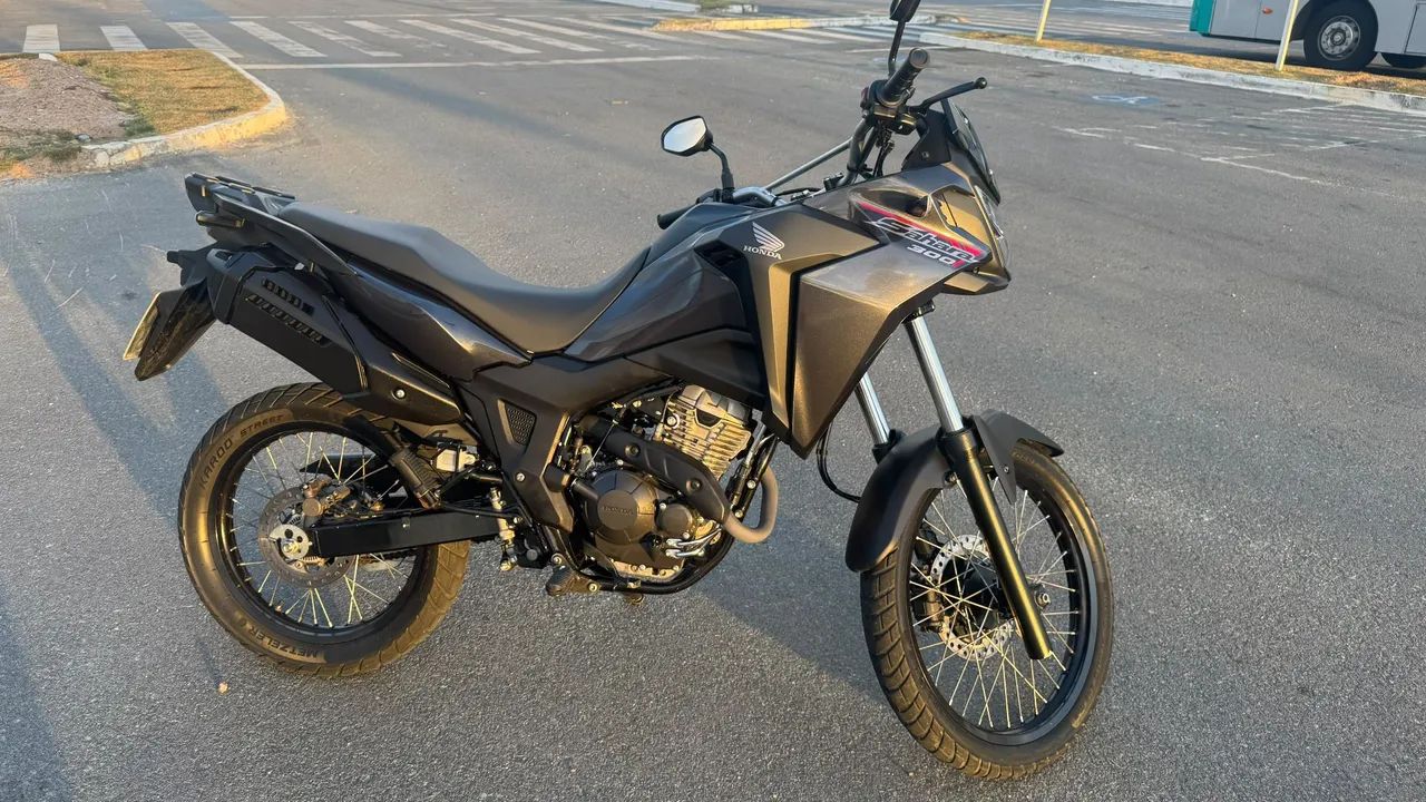 HONDA SAHARA 300 ABS 2026 - Foto 2
