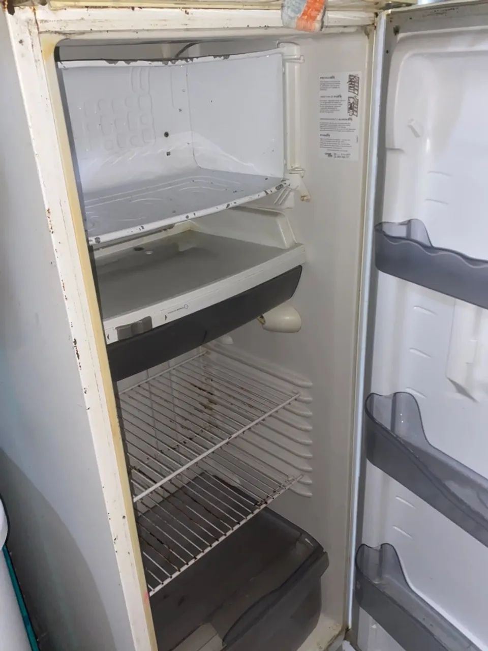 Vendo geladeira usada 320$ - Foto 3