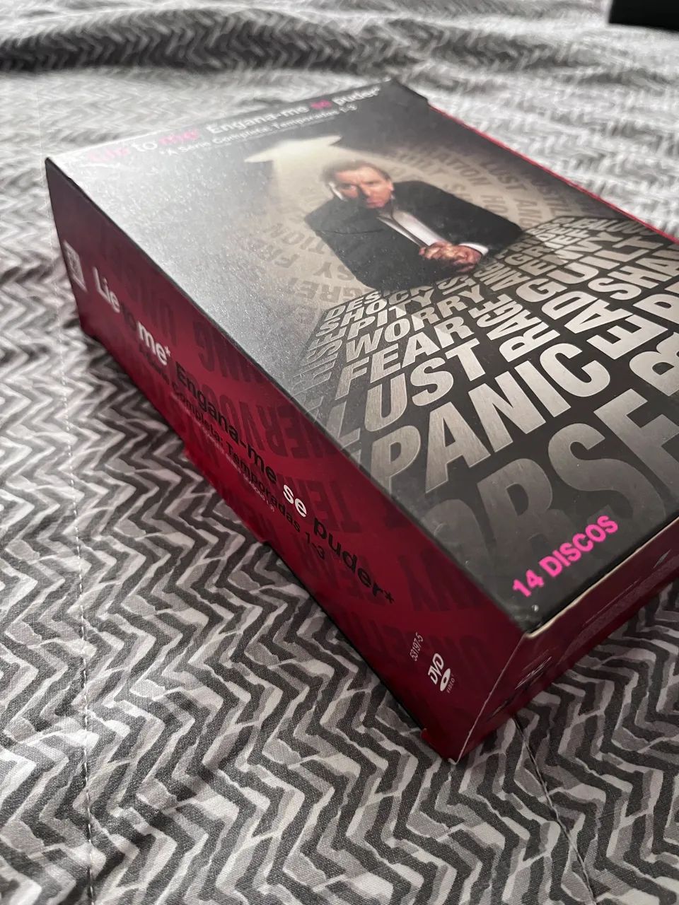 Lie to me: A série completa com 14 discos.