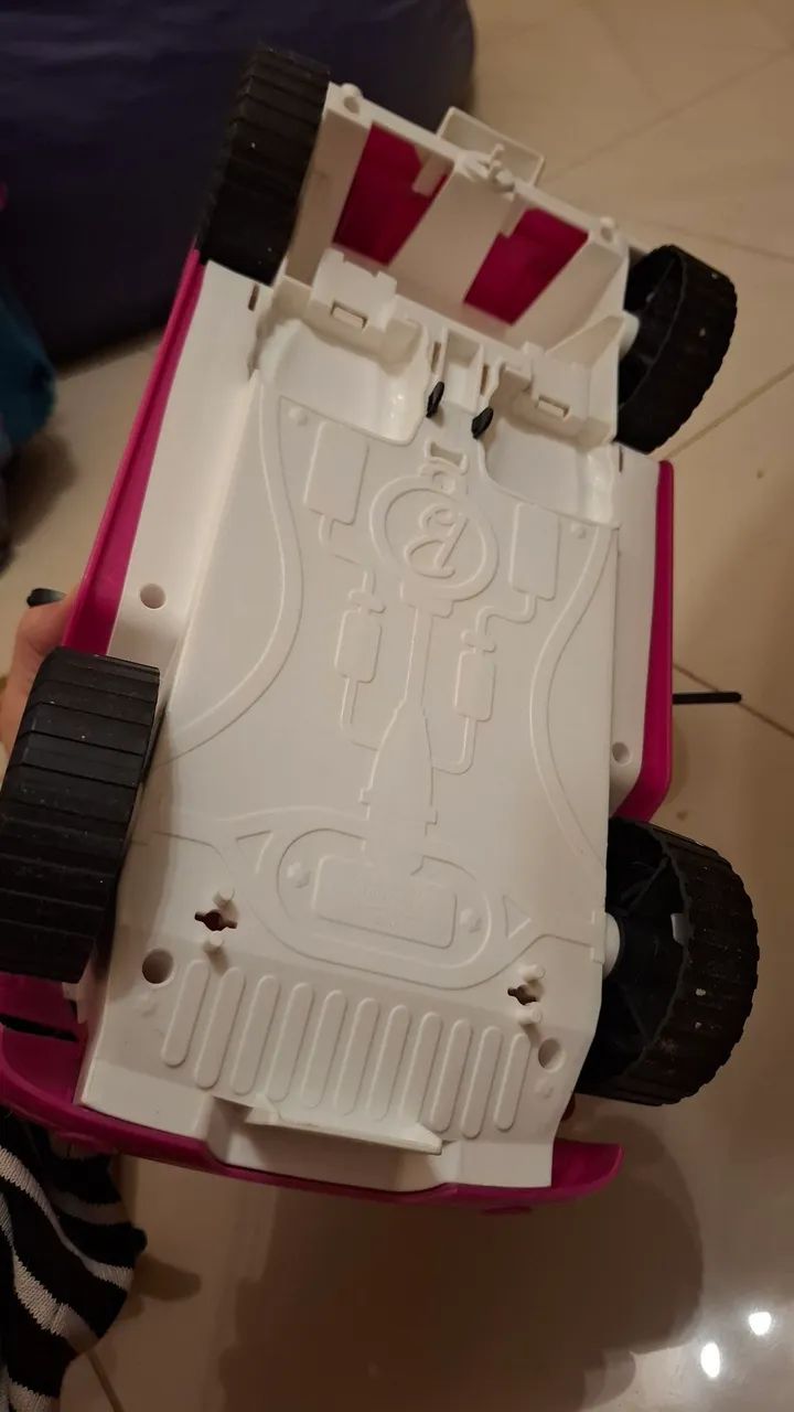 Carro Barbie com bonecos - Foto 5