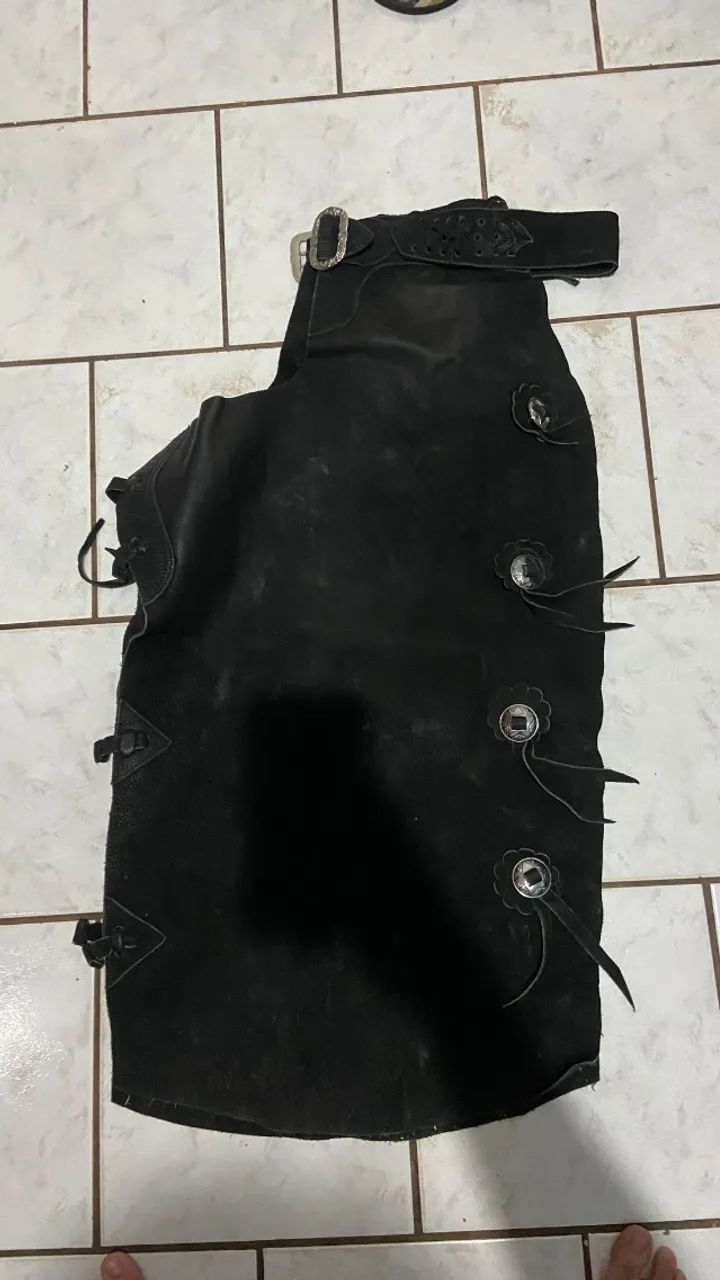 Calça vaqueta de couro Karanda