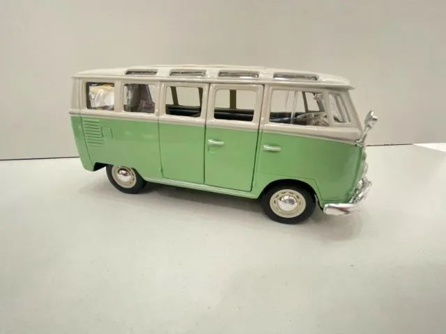 miniatura Volkswagen Kombi - estilo retro 
